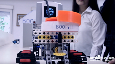 BooPill el robot asistente inventado por las alumnas de 2º de la ESO.
