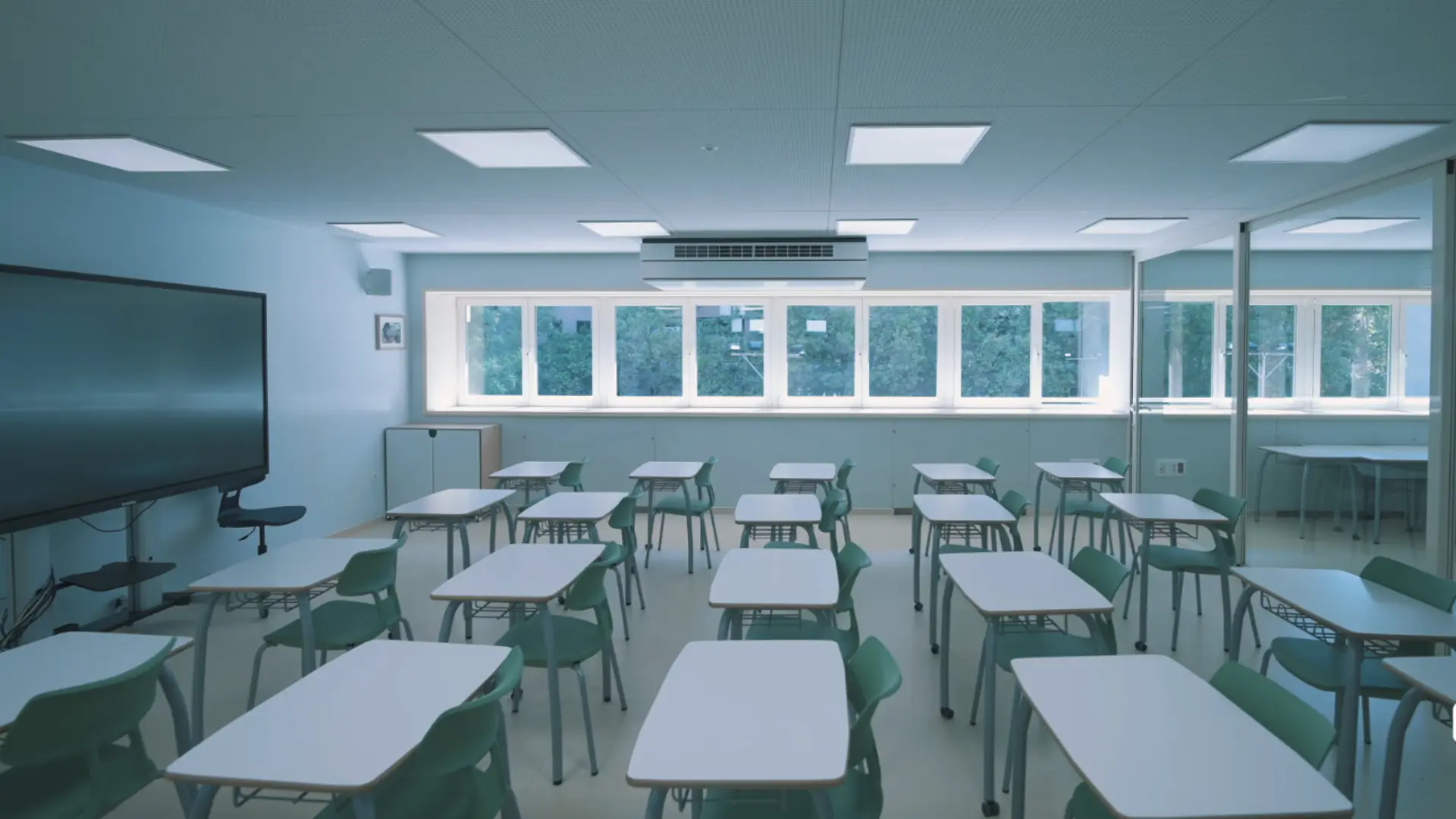 Aulas y salas de reuniones