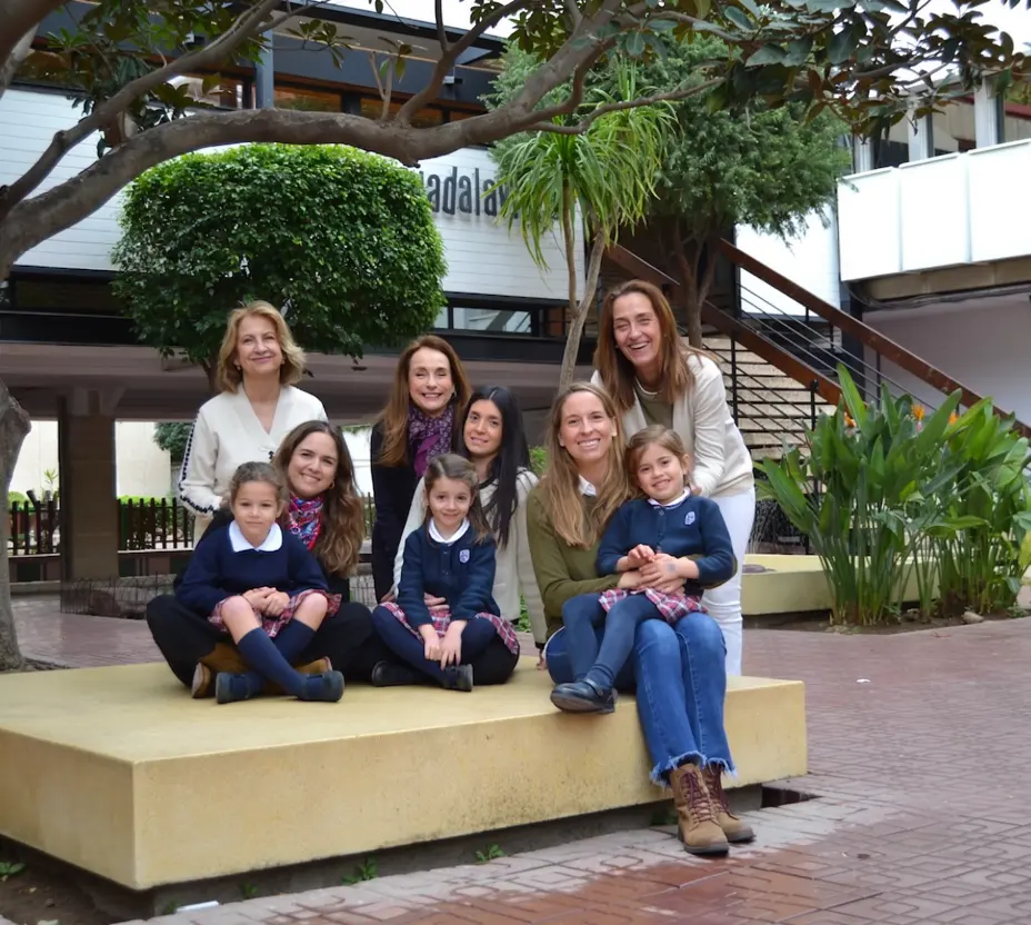 Rótulo del Colegio Guadalaviar
